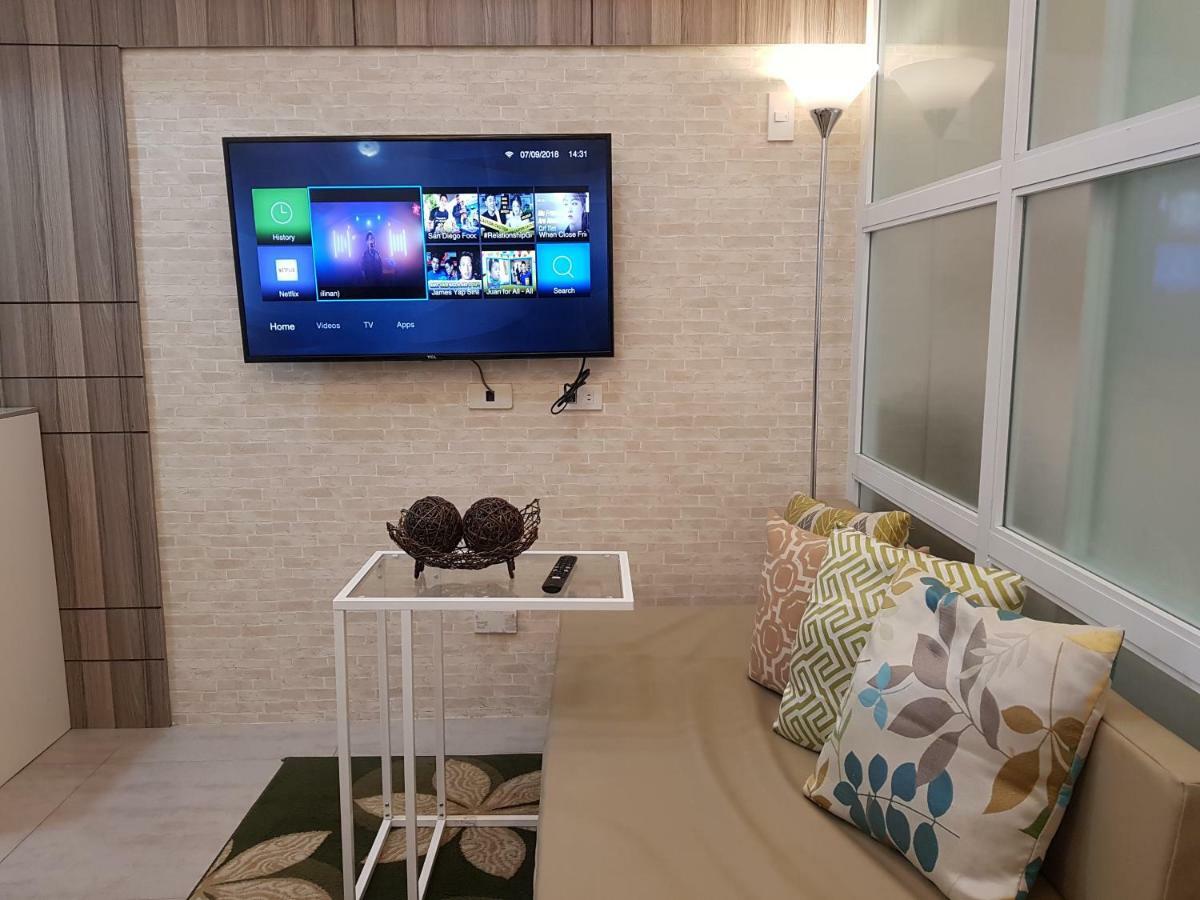 Cozy And Home Vacation Pad Tagaytay City Eksteriør billede