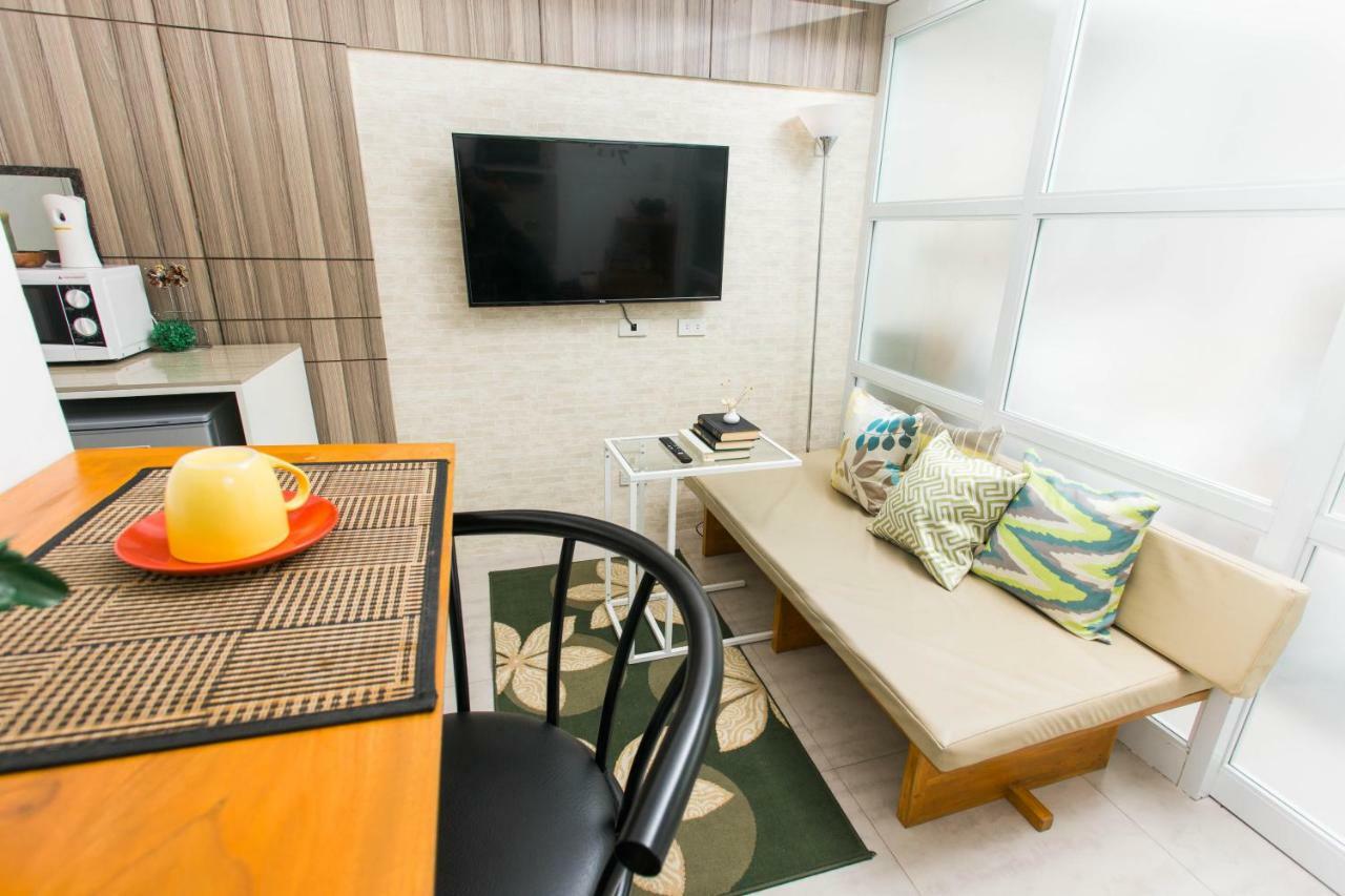 Cozy And Home Vacation Pad Tagaytay City Eksteriør billede